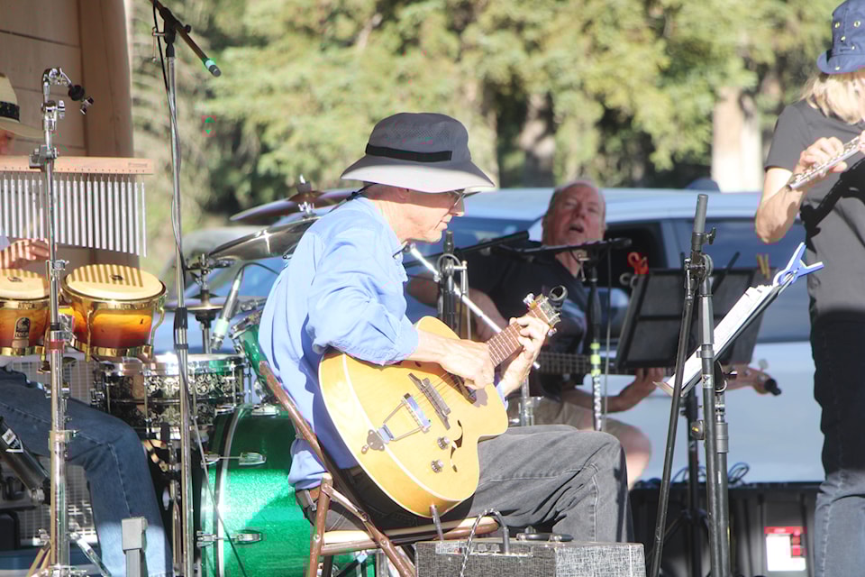 Cariboo Jazz Kay Rob Wall plays the bass during the July, 12 Parks ALive concert. (Patrick Davies photo - simplymastery)