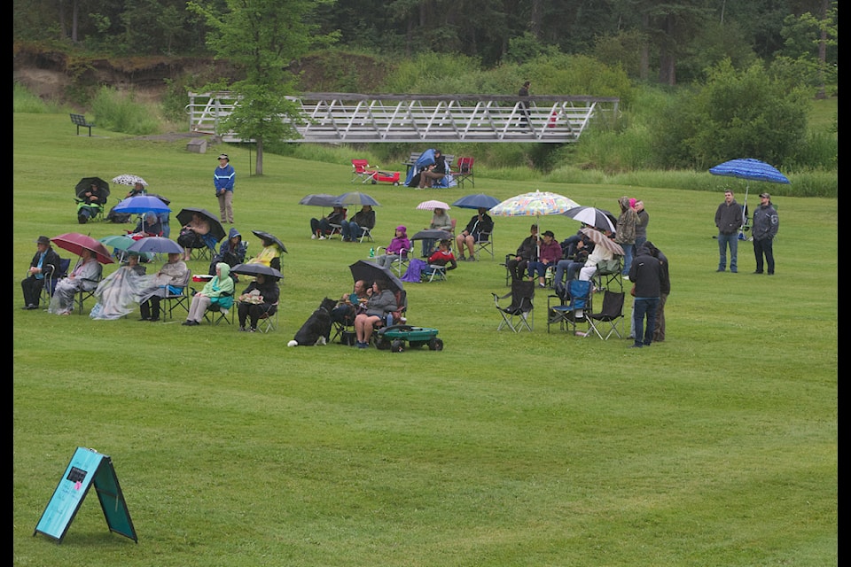 A crowd of people gather at Centennial Park on July 11 to hear the Quesnel-based Kordaroy Band perform during Parks Alive Summer Music Series (Misha Mustaqeem photo - 100 Mile Free Press)