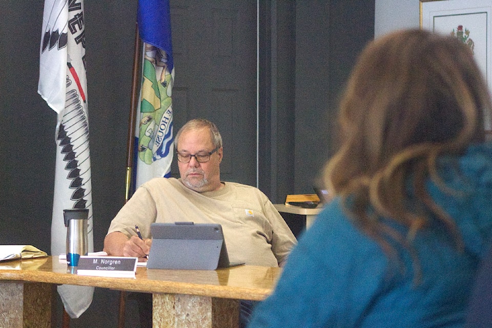 Coun. Marty Norgren listens on as Emma Reece speaks during the June 3 Special Council meeting held at Council Chambers (Misha Mustaqeem photo - simplymastery)
