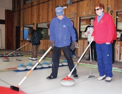 16744100milewebblindcurlingwesterns03