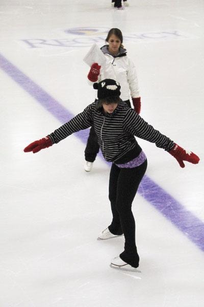 23398100mileWEB_figureskating08