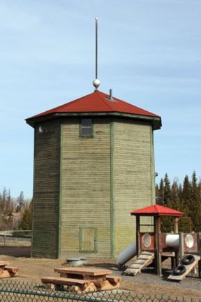 2514100mileWEB_lonebuttewatertower01