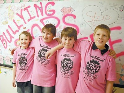 26119100mileWEB_FGskulPinkShirtDay