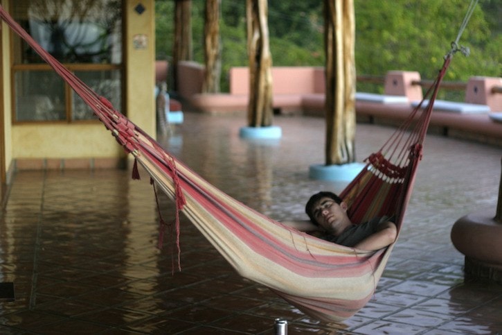 36295BCLN2007Hammock_nap_on_patio