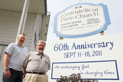 46620100mileWEB_efree60years004