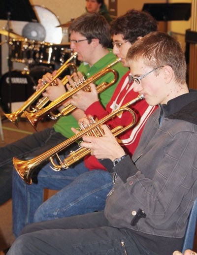64214100mileWEB_bandconcert013