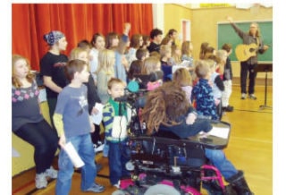 88240NewS.1.20110201172301.LowryOlafsonattheLLHElemetarySchoolJan182011_13__20110202