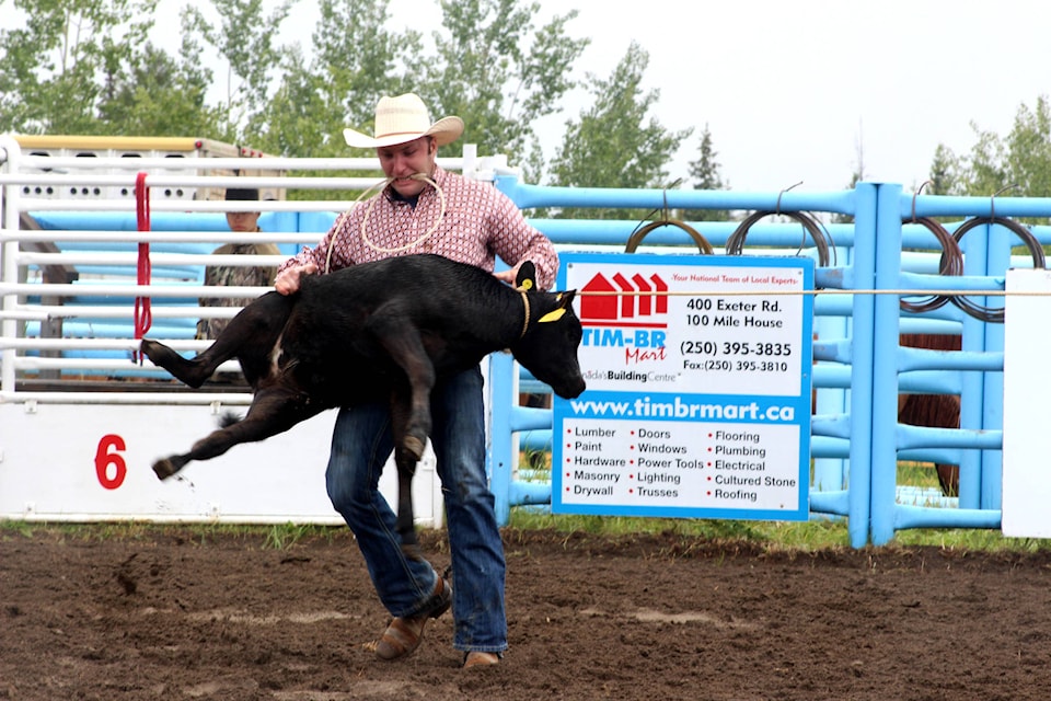 12835337_web1_180726-OMH-interlakesrodeo_1