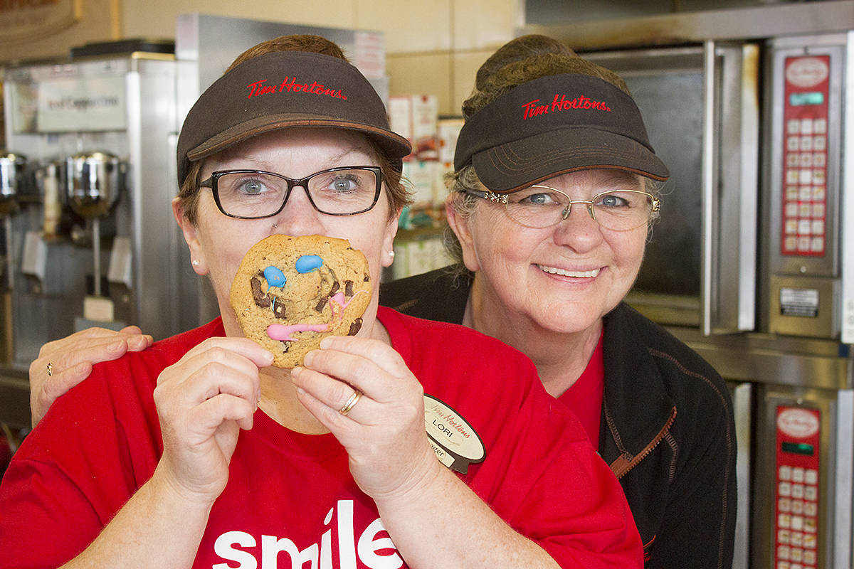 13663899_web1_copy_180927-OMH-smilecookie1