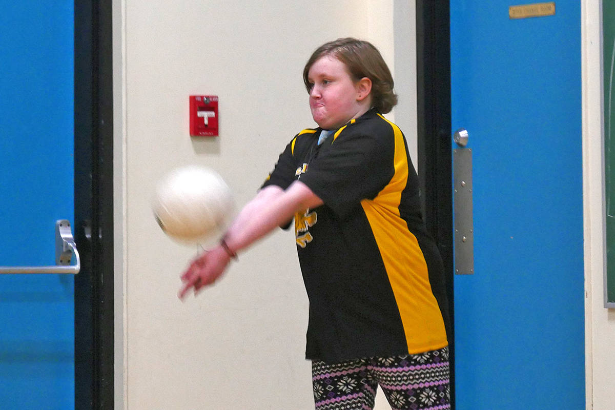 14750169_web1_181213-OMH-volleyball_9