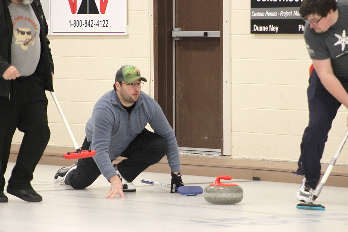 15212718_web1_190124-omh-curling3-web