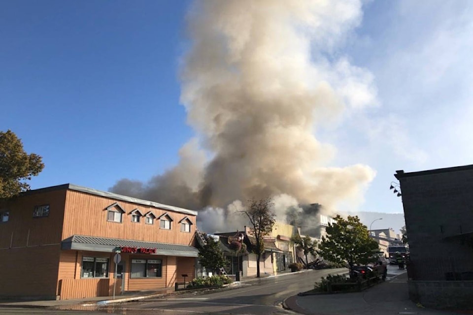 Downtown fire appears to have spread to New World Cafe next to Diamonds and Dust. Angie Mindus photo