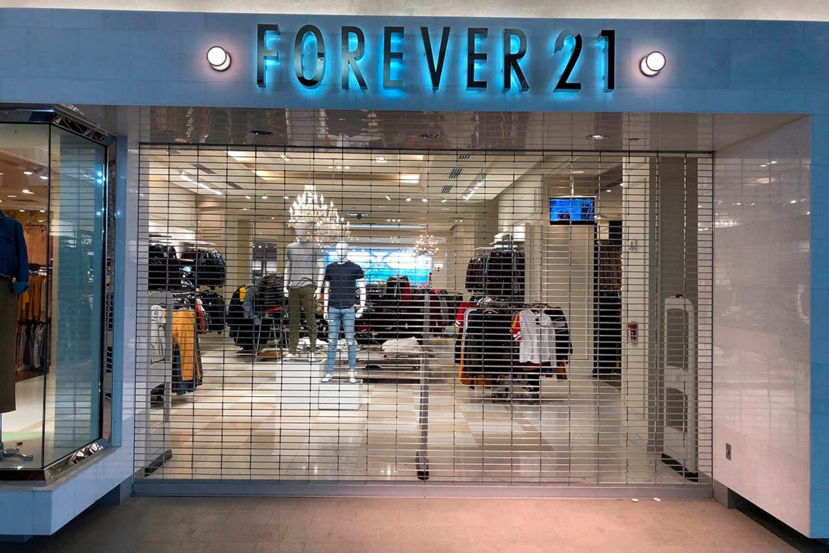 Forever 21 reportedly closing 100 stores on restructure