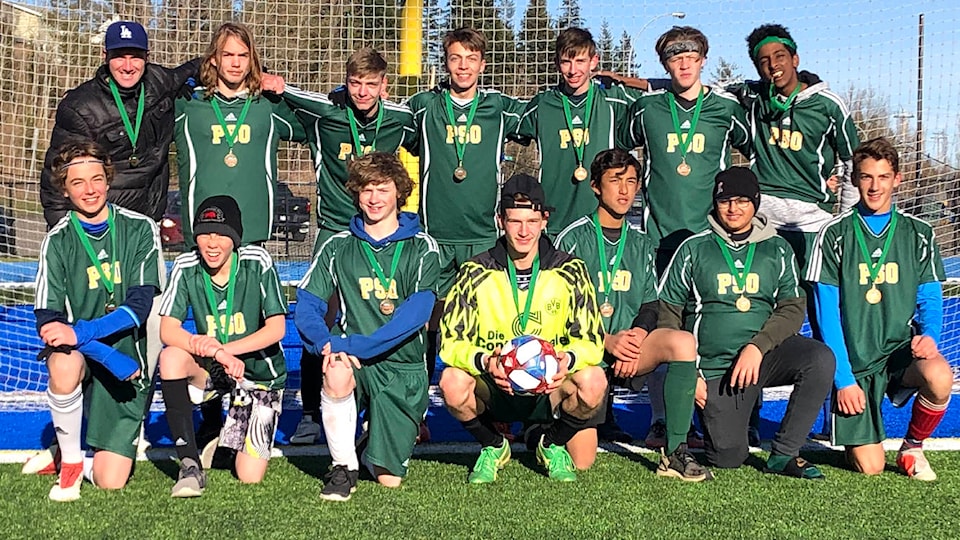 19147202_web1_191031-omh-psosoccer_full