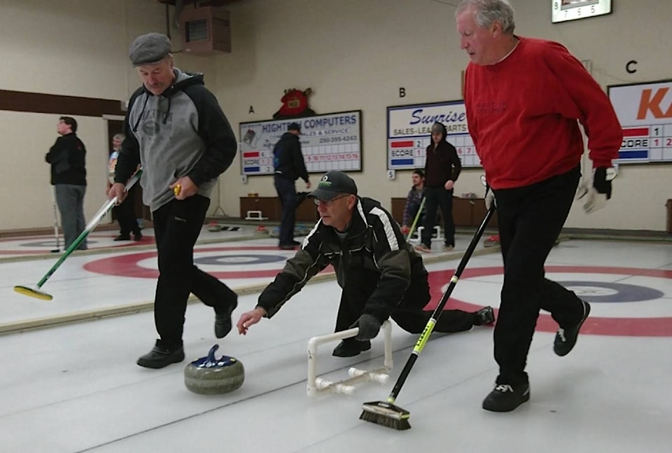 22842993_web1_201001-OMH-curling_1