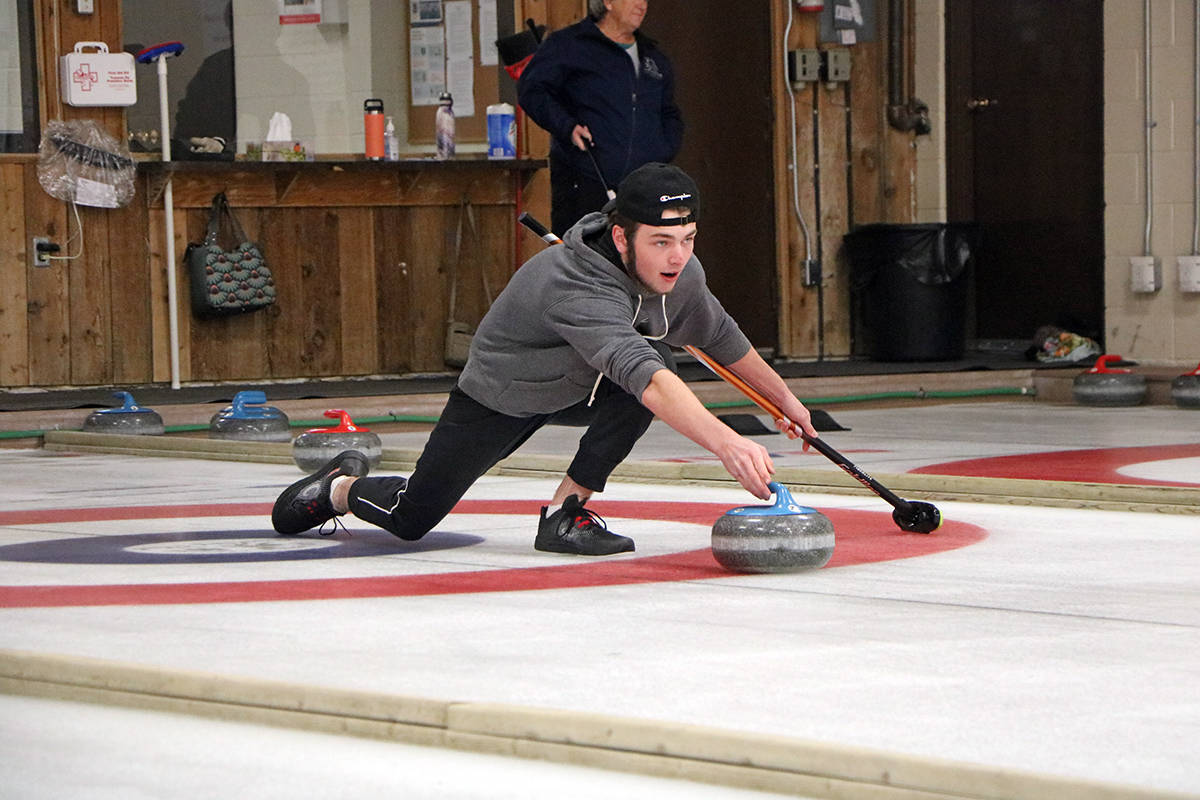 22967492_web1_201010-OMH-Curling-Starts-Up_13