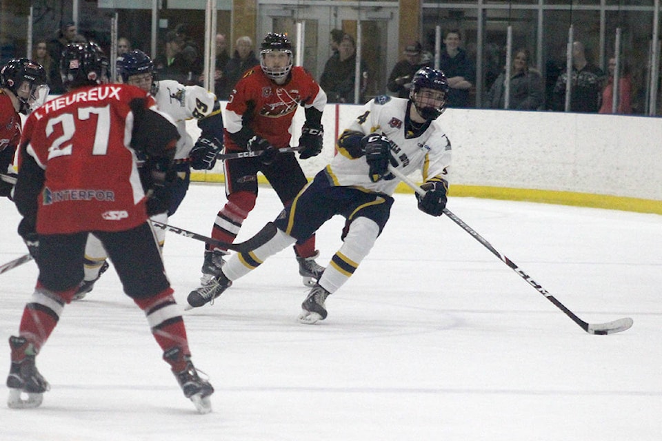 The Wranglers during their last home game against the Chase Heat. (Millar Hill - 100 Mile Free Press)