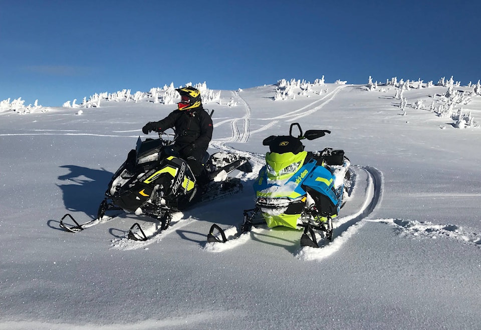 24151103_web1_210211-OMH-Mica-Mountain-Snowmobile-Story_2