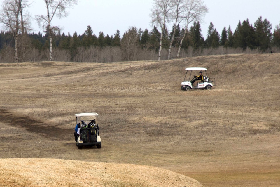 24753886_web1_210408-OMH-108-Golf-Course-Opens_7
