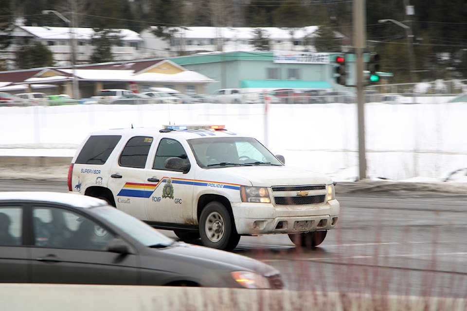 24805469_web1_210304-OMH-RCMP-Highway-Chase_3