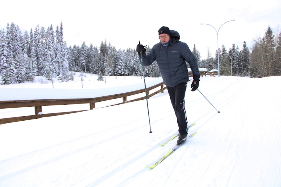 Gary Carlson finishes off a loop around the 100 Mile Nordics ski trails on New Years Day. (Patrick Davies photo - 100 Mile Free Press)