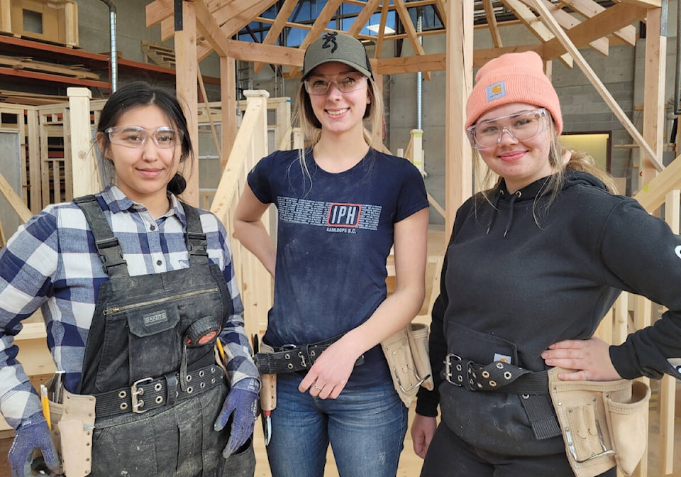 29267712_web1_220602-OMH-TRU-Women-in-Trades_1