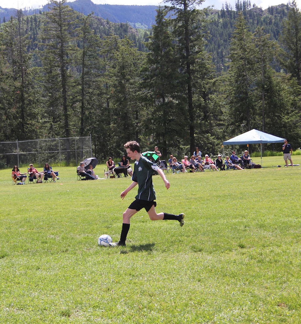 29628548_web1_220707-OMH-Soccer-Provincials_1