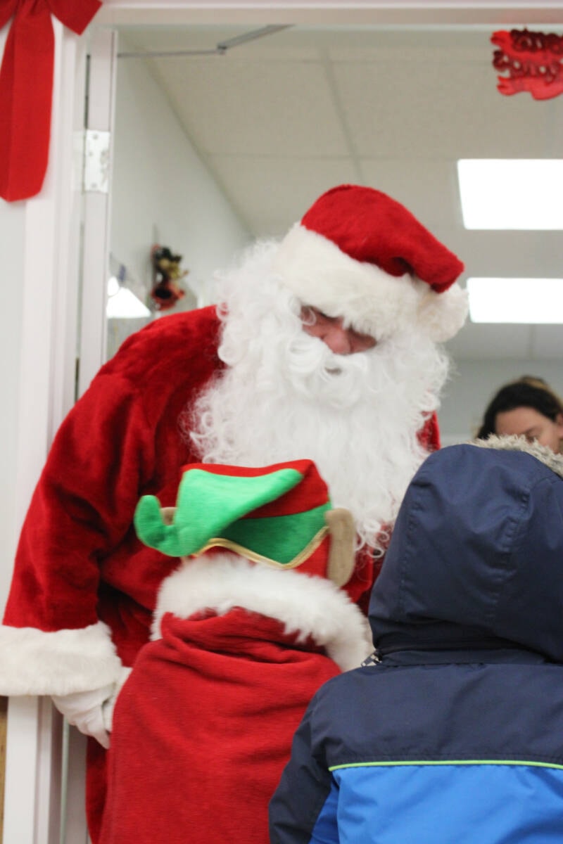31202180_web1_221222-OMH-Santa-Interview-_3