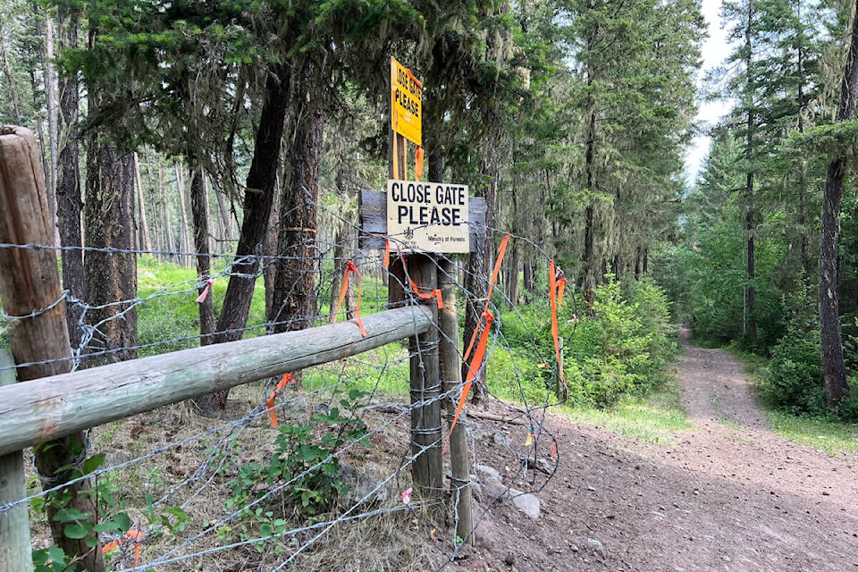 32987344_web1_230622-OMH-Open-Range-gate-ranching_1