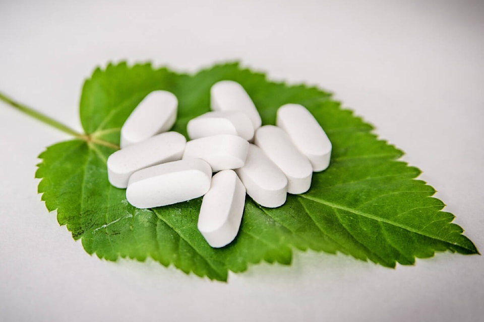 33091838_web1_pharmacy