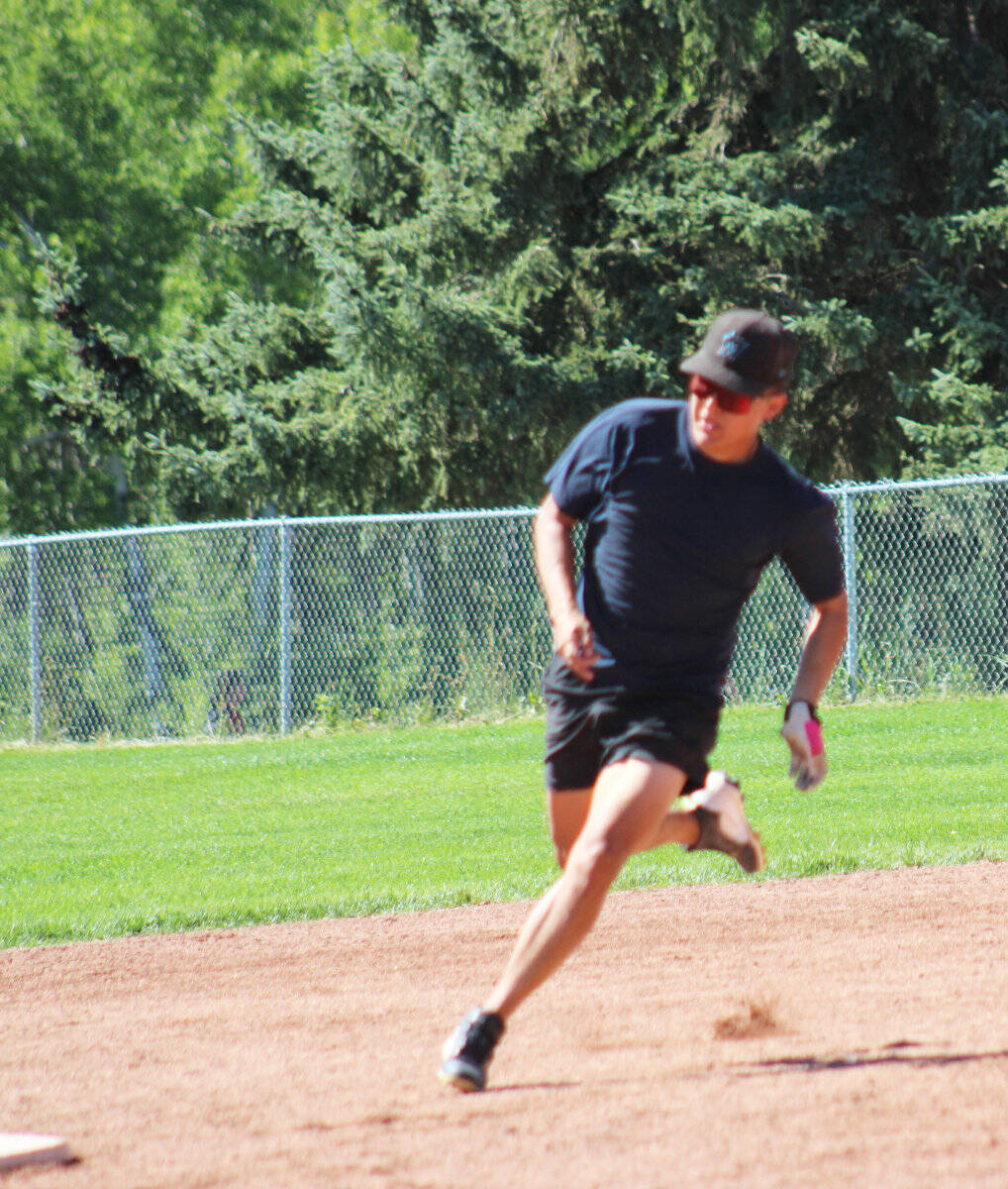 33614964_web1_230817-OMH-Slo-Pitch-Tournament-_5