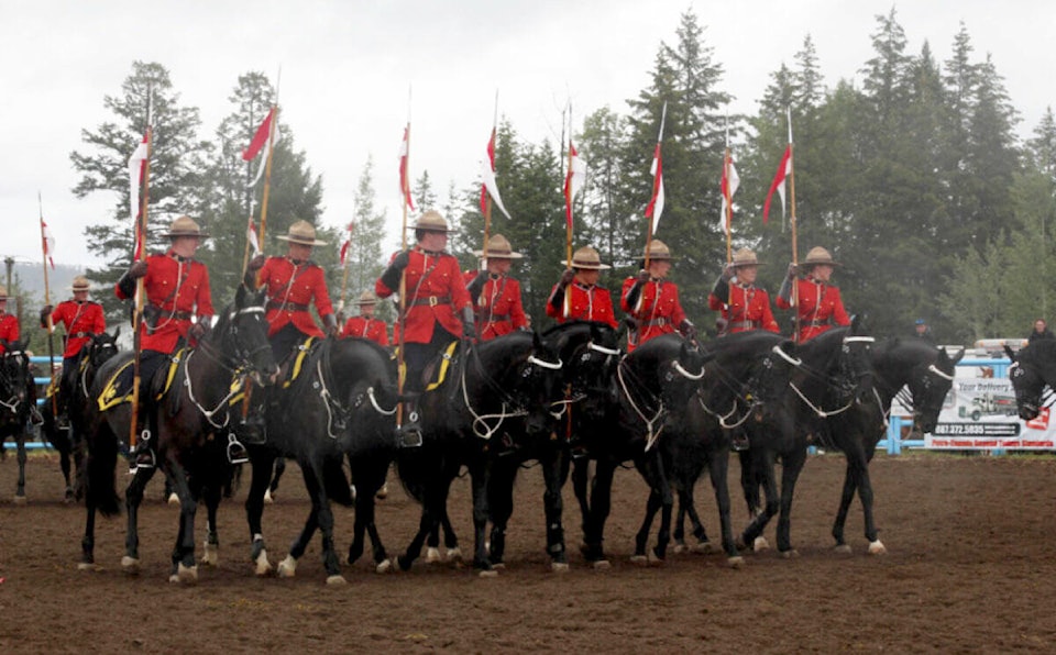 33434567_web1_230817-OMH-Cariboo-Calling-Interlakes-Rodeo-_1