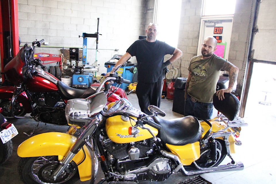 33707121_web1_230831-OMH-Poker-Ride_1