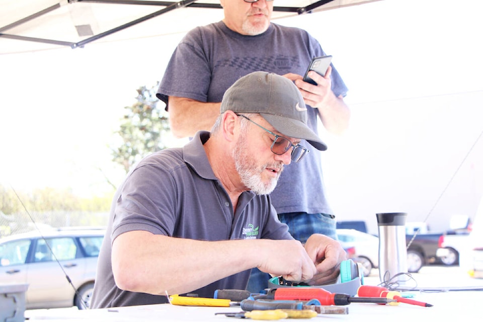 34084018_web1_230518-OMH-Farmers-Market-Standalone_2