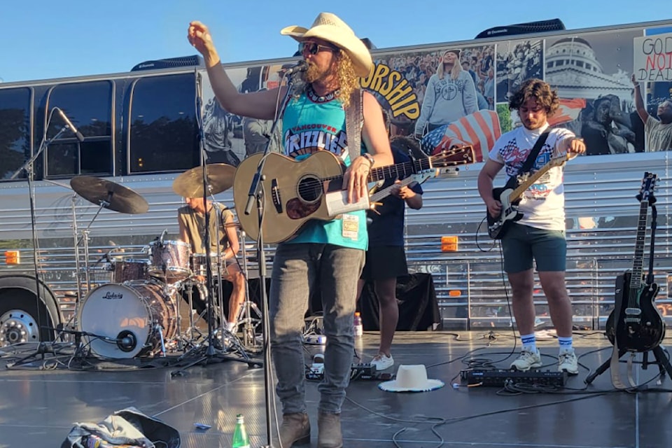 Controversial American musician Sean Feucht held a concert in Abbotsford on Aug. 24, drawing hundreds of attendees, without any safety incidents taking place.