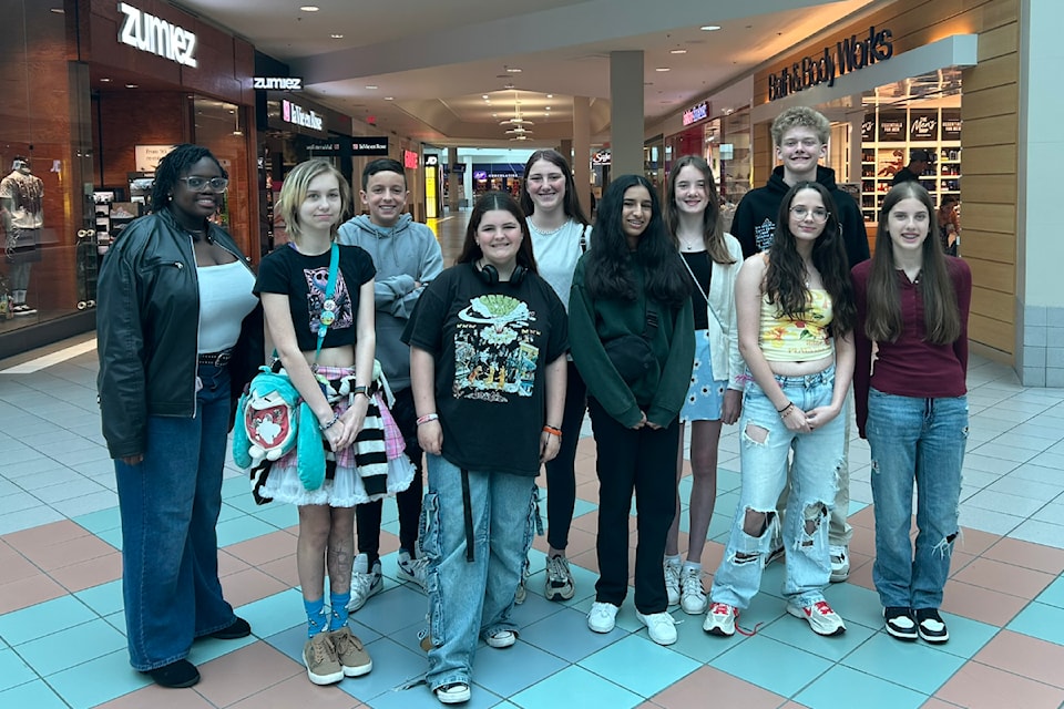 Ten students are partnering with 10 Sevenoaks businesses in the second annual summer fashion showcase. 