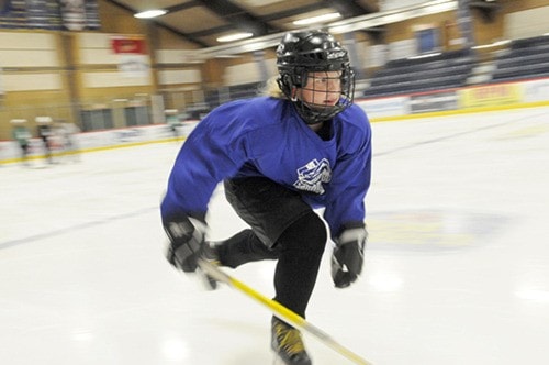 12815abbotsfordFemalehockey1