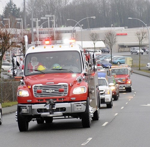 35918abbotsfordAutomallFoodconvoy-3-MORROW