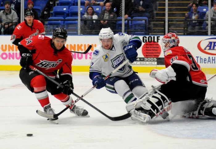 (Comets Photo by Lindsay A. Mogle)