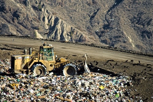 41411abbotsfordCC-landfill-garbage-machine2WEB