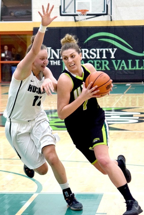 72038abbotsford161109-ABB-ufvbball