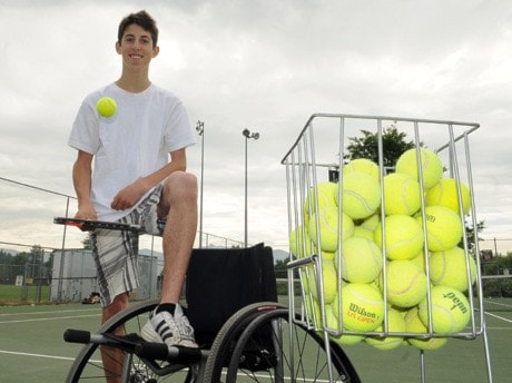 94863abbotsfordTennis-AnthonyIlievprogramforDisabled-2-jvp