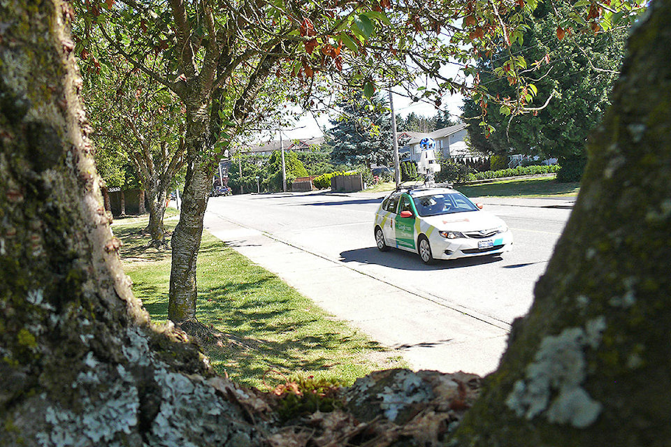 7634120_web1_copy_170708-LAT-Google-car-in-Langley-City