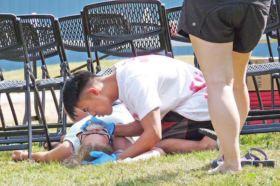 8086629_web1_copy_170816-lifeguard-competition-Liang