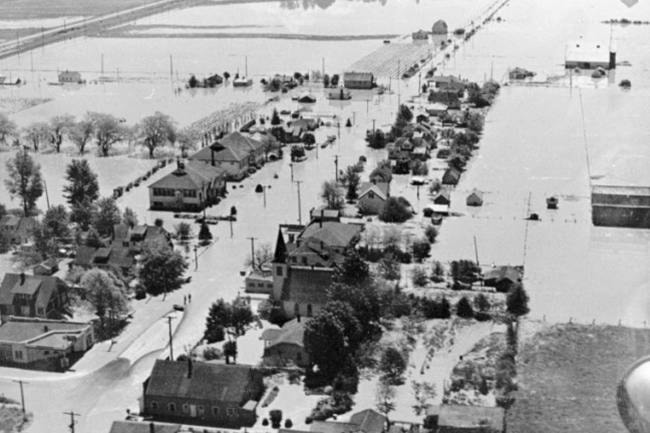 11926624_web1_Matsqui-1948-flood2