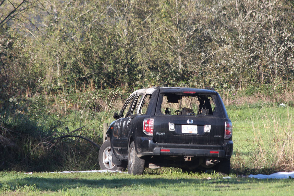 13831942_web1_Burnt-out-car-on-Bateman