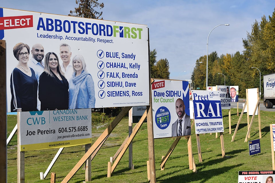 13929055_web1_abbotsford-first-sign