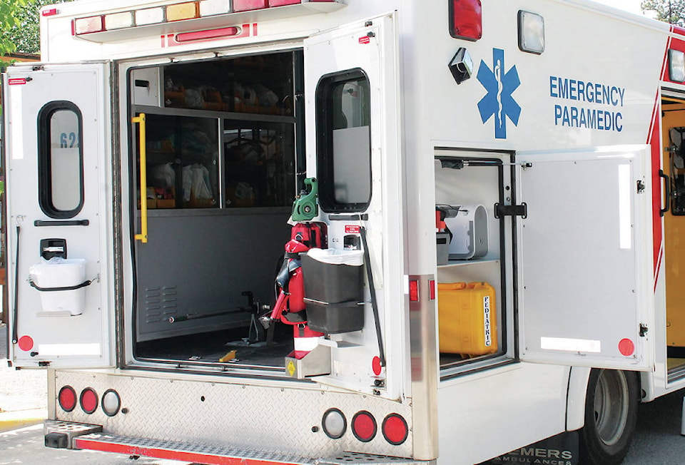 15349742_web1_ambulance