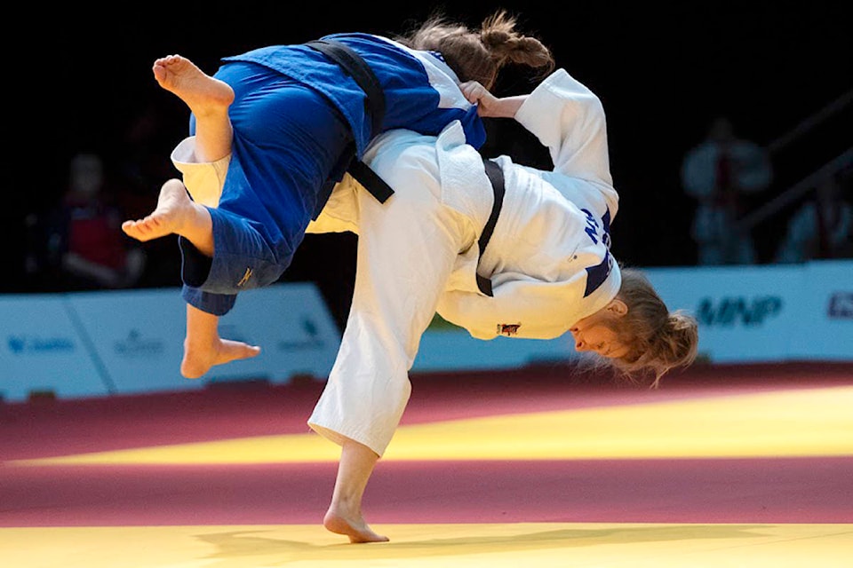 15837045_web1_judo