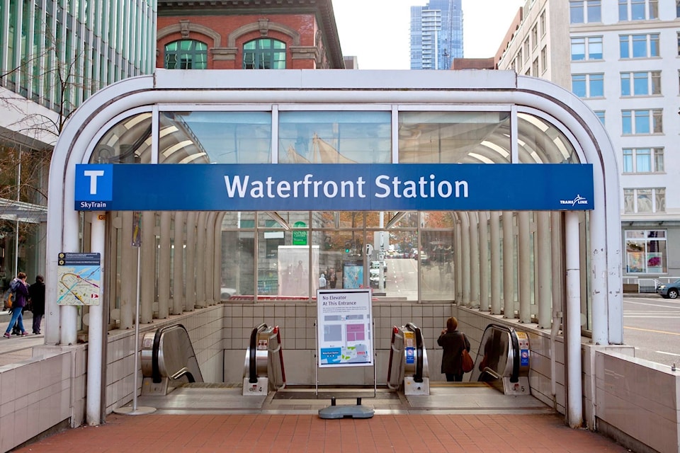 15892758_web1_180504-BPD-M-Waterfront_station